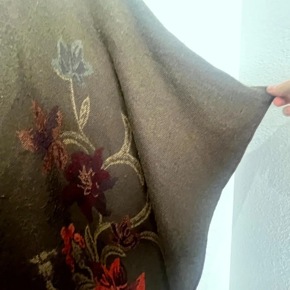 Indigo Soul Poncho Shawl Womens Brown Floral Acrylic Fringe Hem‎ Open Front Wrap